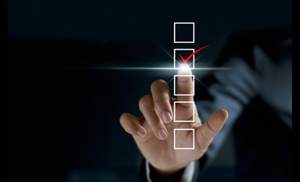 the vendor evaluation checklist your enterprise needs - businessman checking mark